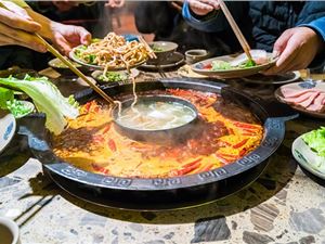 抖音探店号是怎么赚钱的？