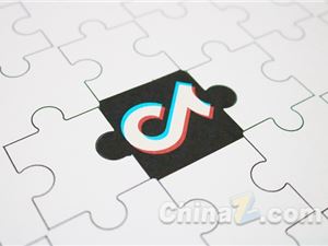 抖音带货8月31日榜单：东方甄选登榜首，董先生登榜第二