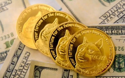 比特币一枚值多少钱_bitcoin最高价格是多少_btc能涨吗