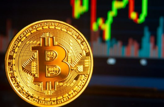 贝莱德和富达比特币ETF挑战灰度的统治地位-第1张图片-欧意易易下载